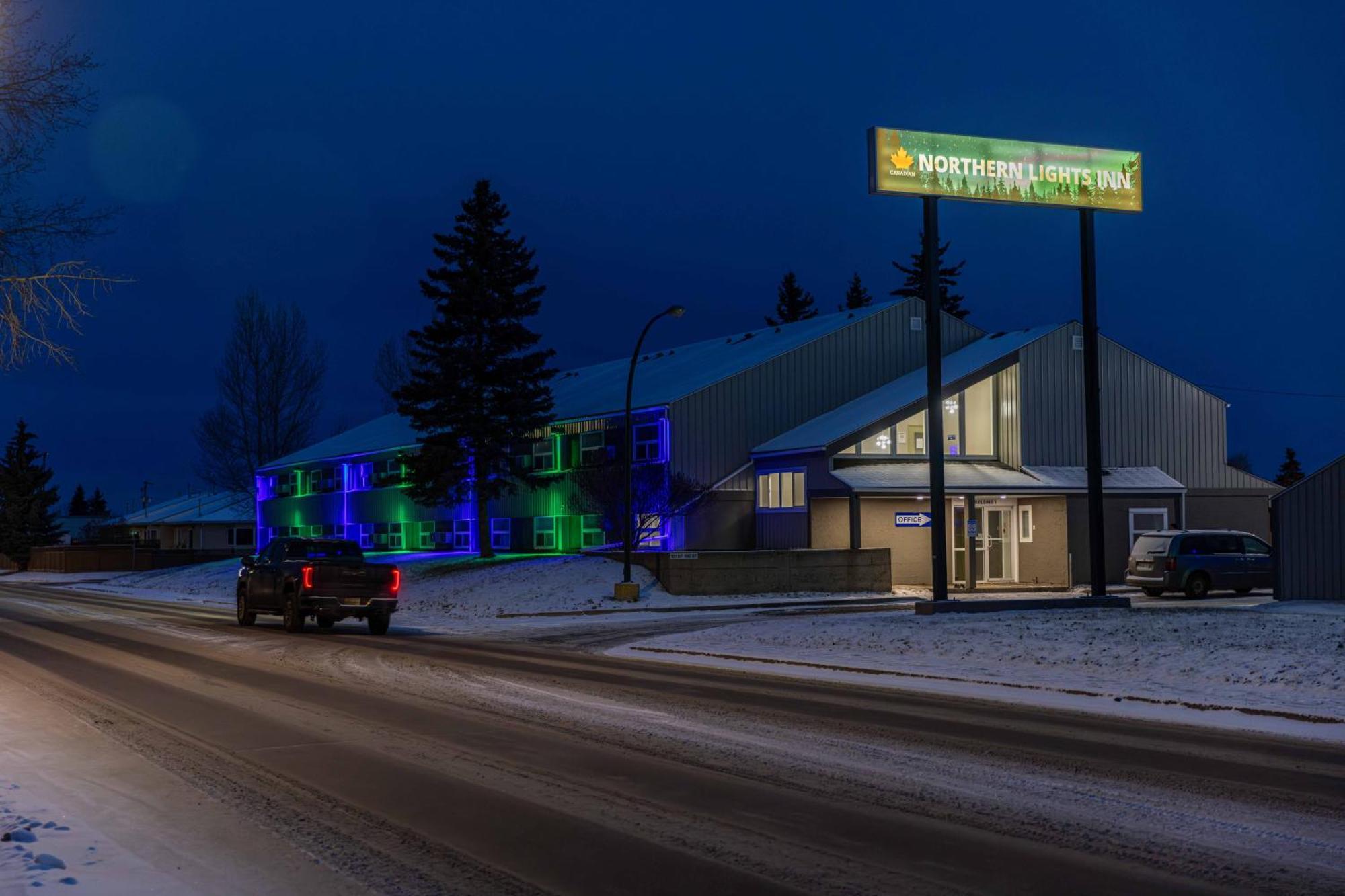 Northern Lights Inn Fort St. John Kültér fotó