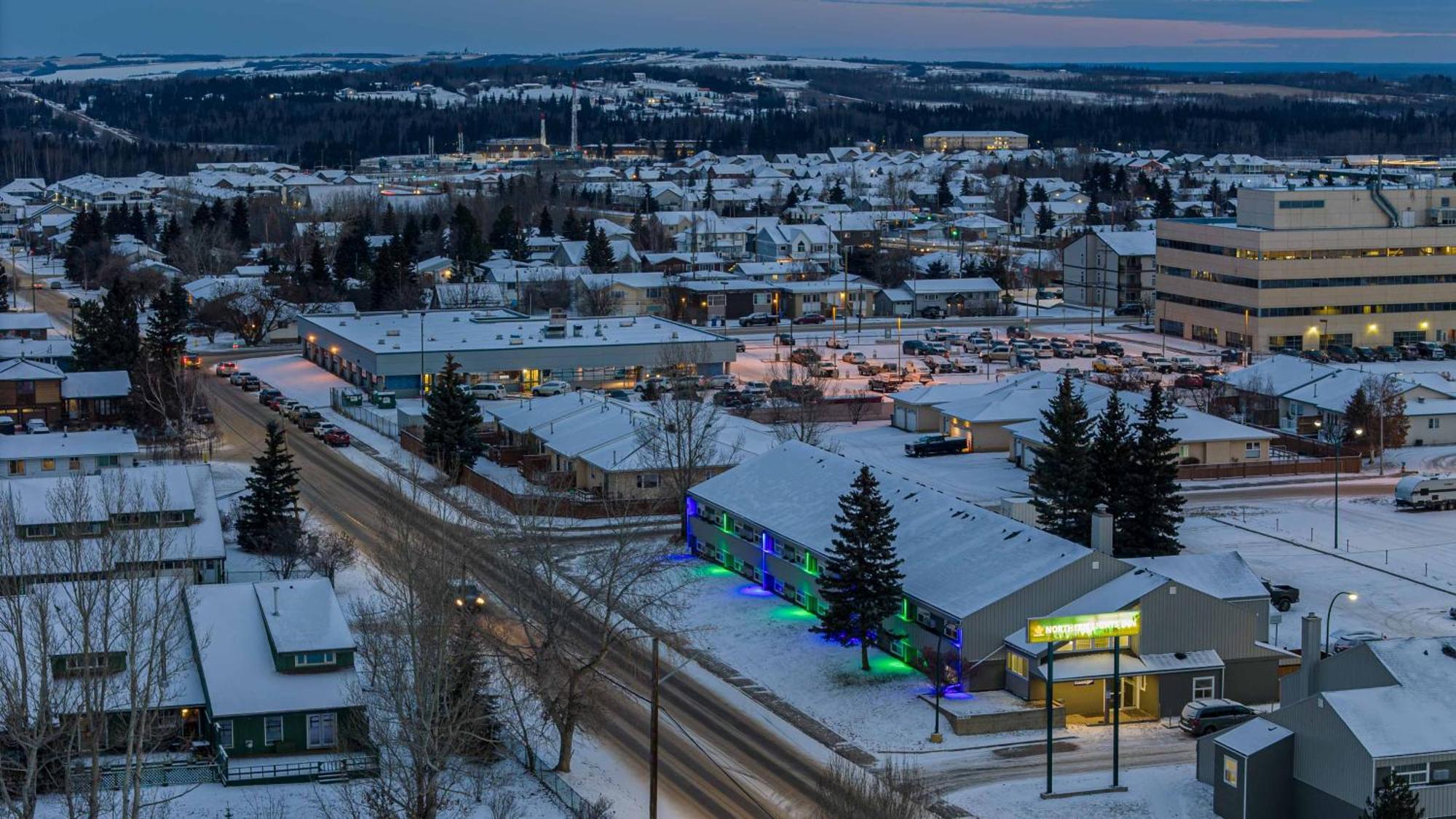 Northern Lights Inn Fort St. John Kültér fotó