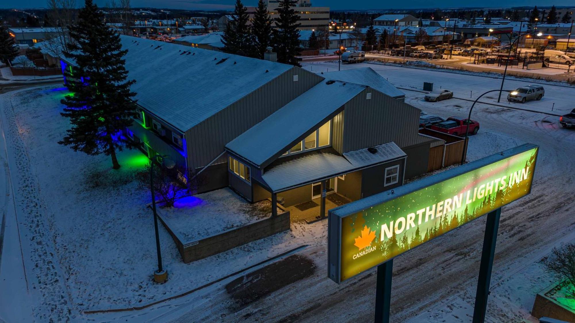 Northern Lights Inn Fort St. John Kültér fotó